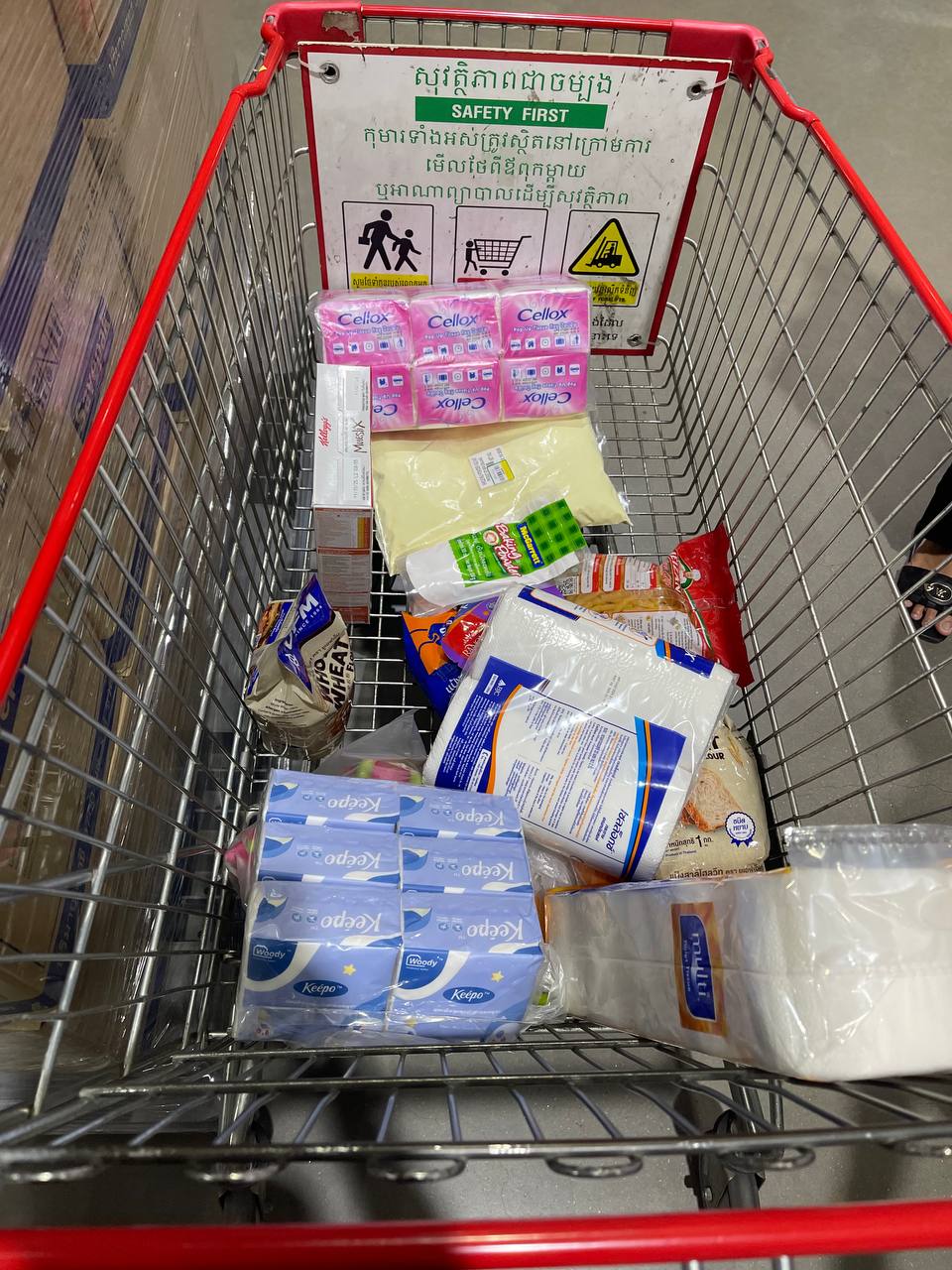 Promotional strategies for Cellox by Da Houg Heng Enterprise at Makro